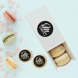 Bo�te de 4 macarons personnalis� entreprise sur le th�me blanc