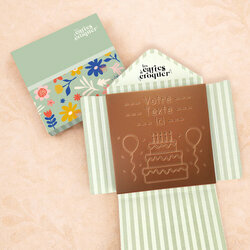 Carte � Croquer - Mod�le G�teau d'anniversaire Chocolat Lait Enveloppe Mod�le Fleurs